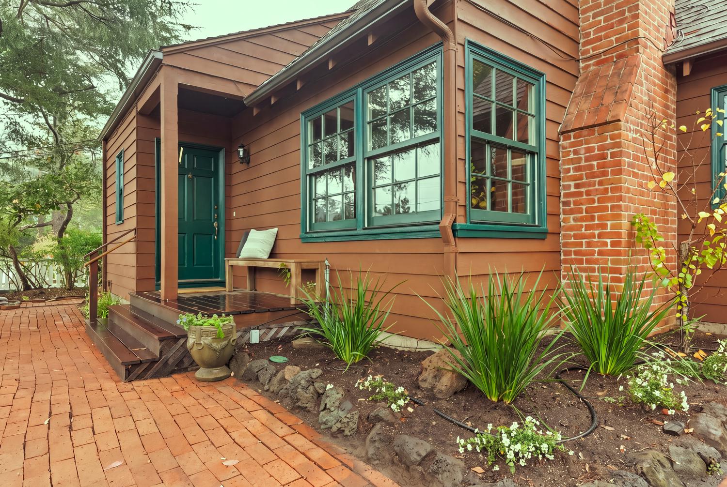 40 Alvarado Ave