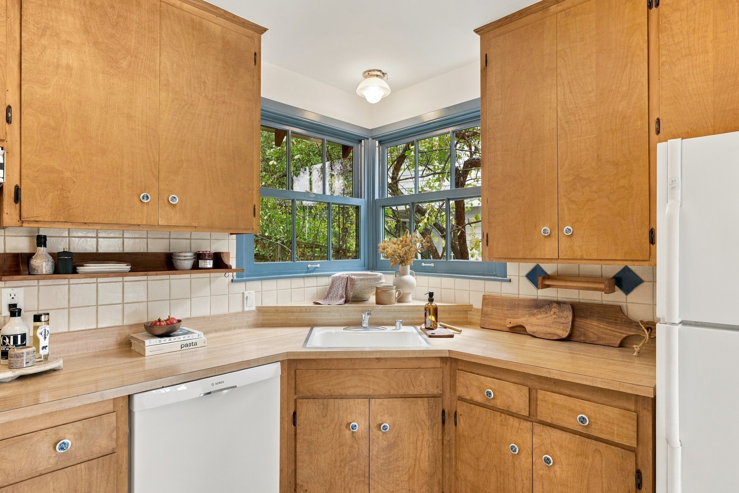 40 Alvarado Ave