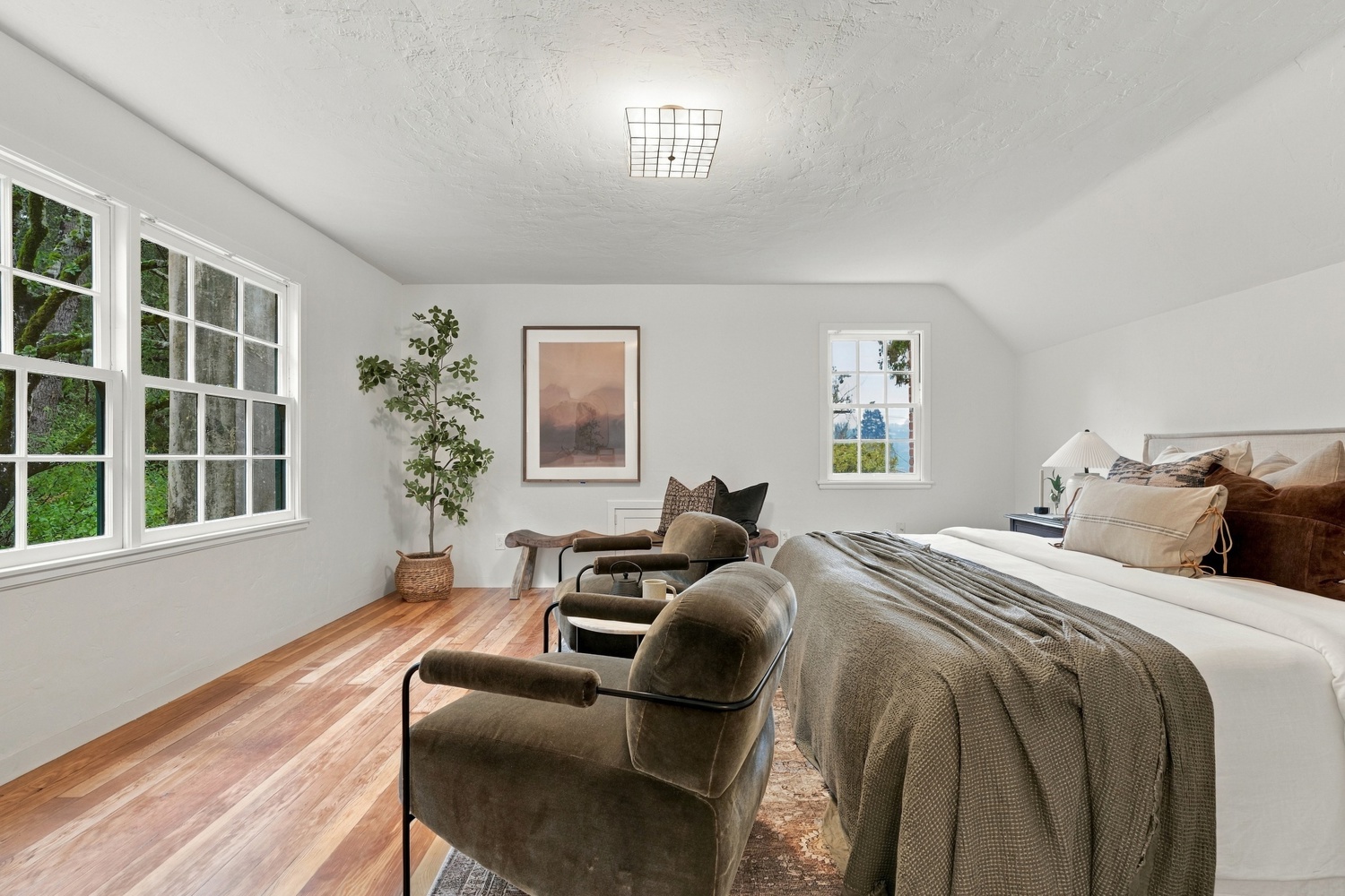 40 Alvarado Ave