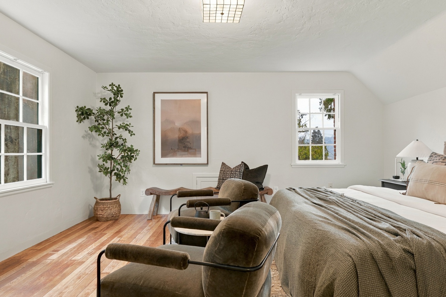 40 Alvarado Ave