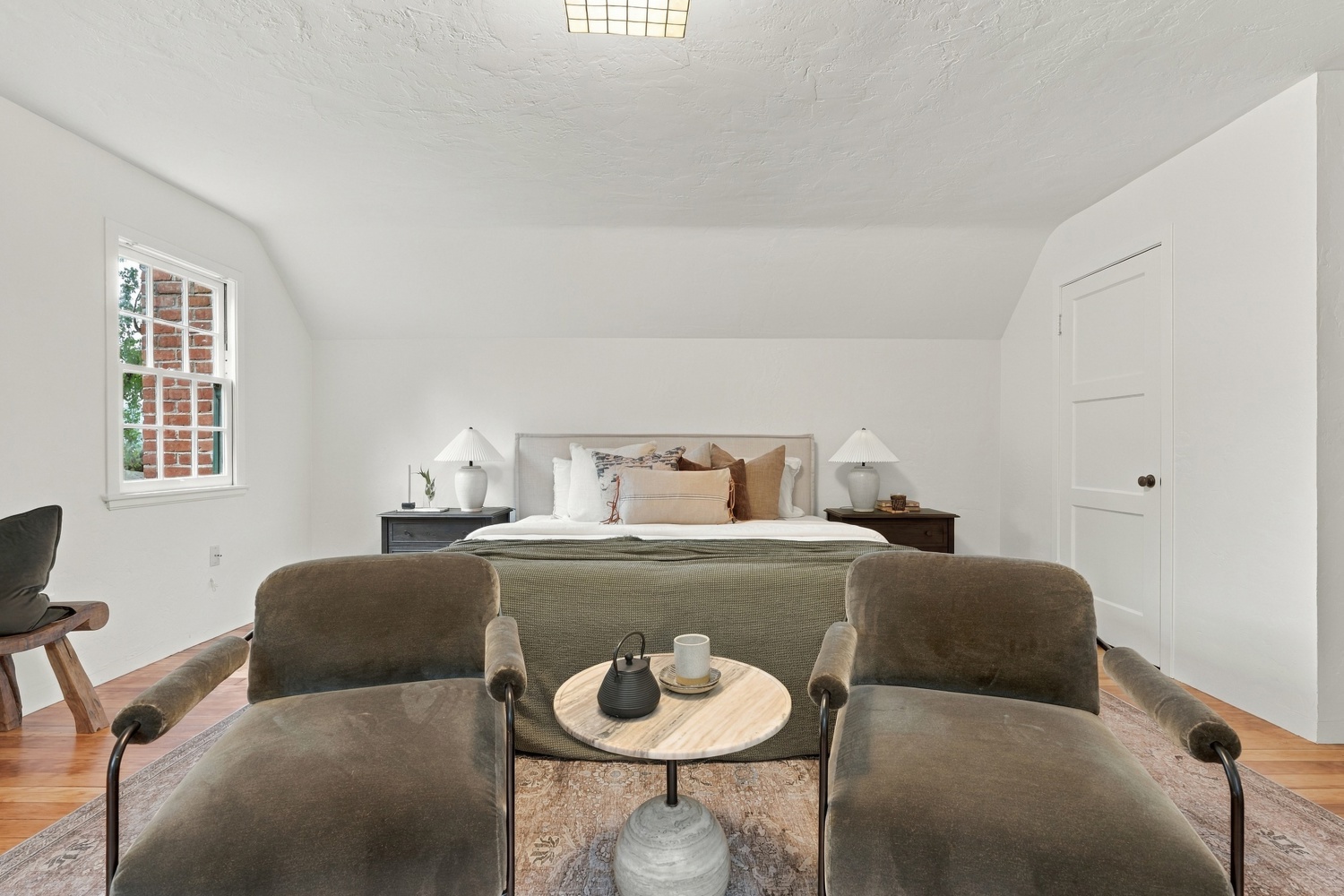 40 Alvarado Ave