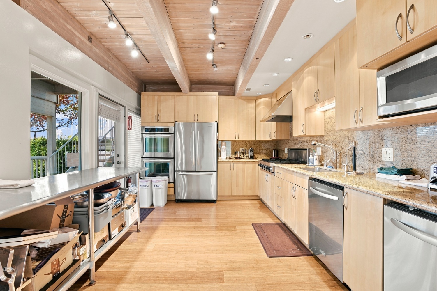 900 Bridgeway